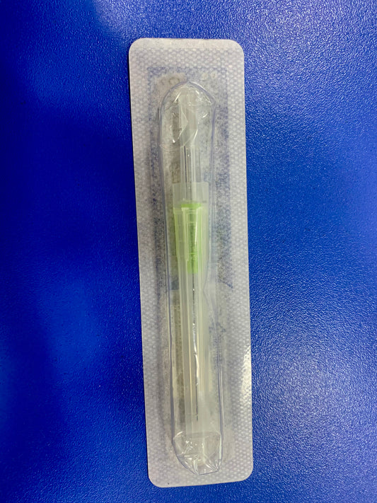 Catéter intravenoso 18 G sin aletas