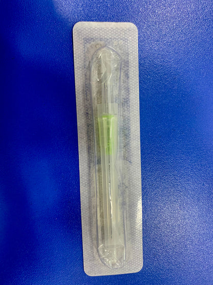 Catéter intravenoso 18 G sin aletas